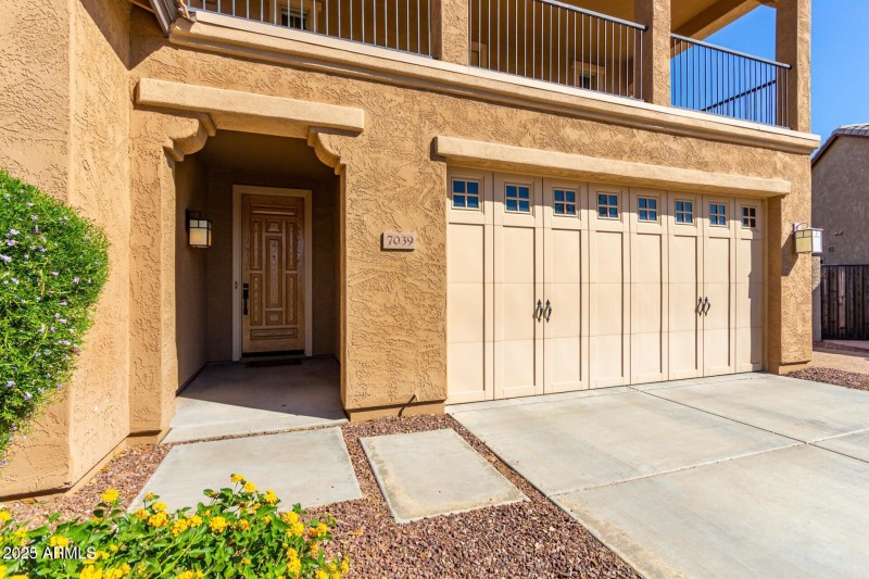 7039 W KATHARINE Way