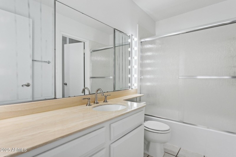 Full Guest Bath
