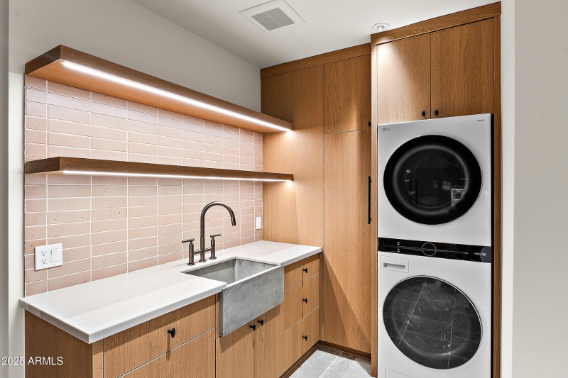 Mud Room / Laundry