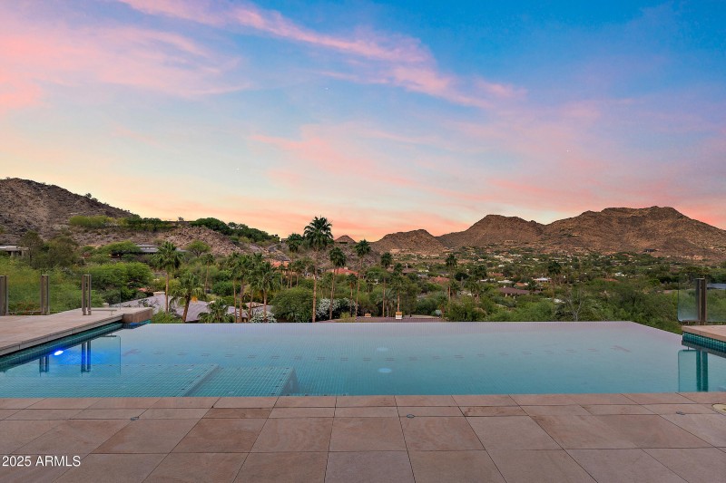 Patio Deck / Pool