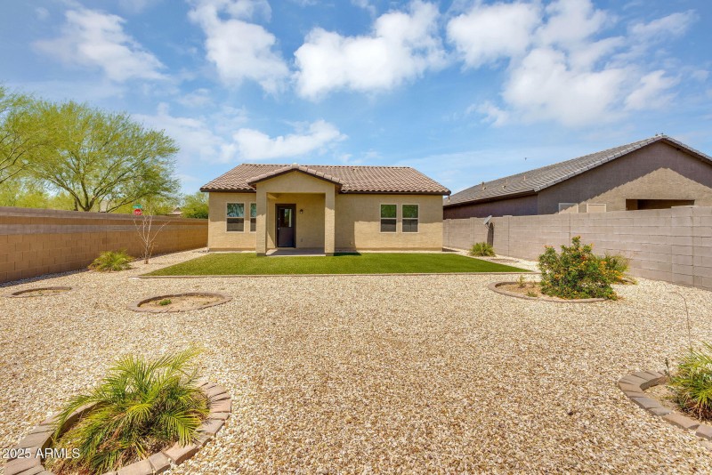 28-web-or-mls-Bowles-28