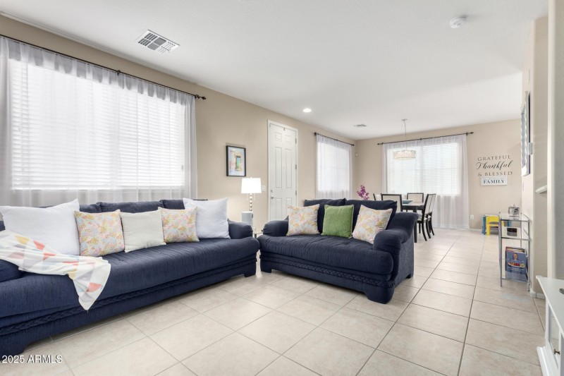 2543 North 73rd Drive
