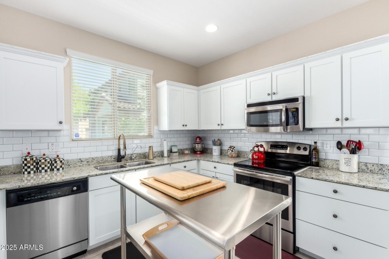 2543 North 73rd Drive