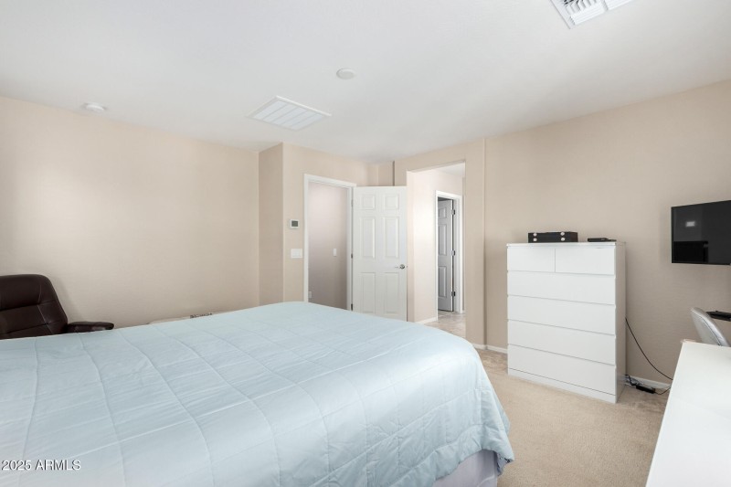 2543 North 73rd Drive