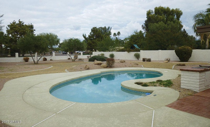 Private pool
