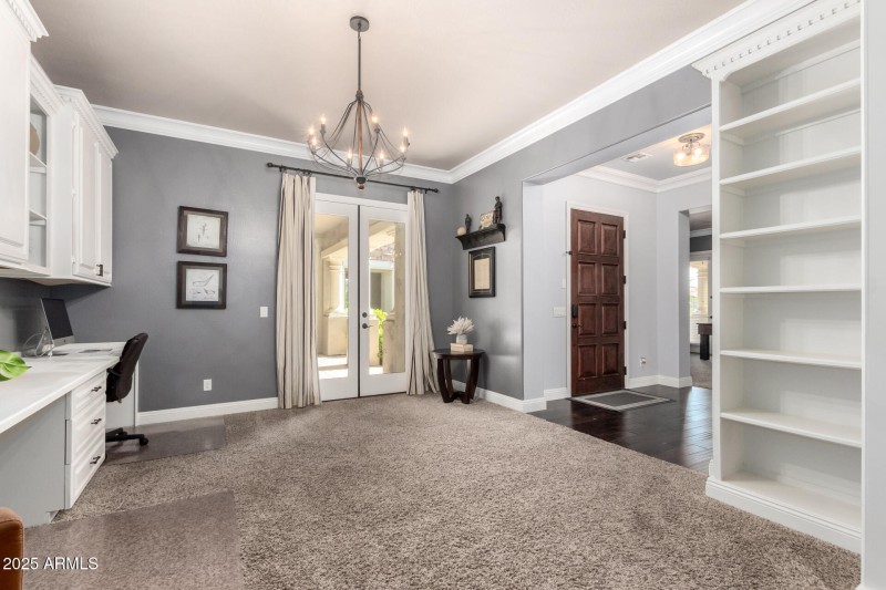 formal dining/flex room