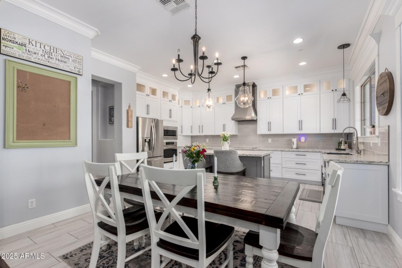 great room dining area