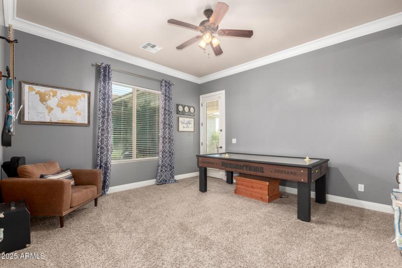 den/bonus room