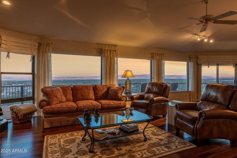 EVENING LIVING ROOM