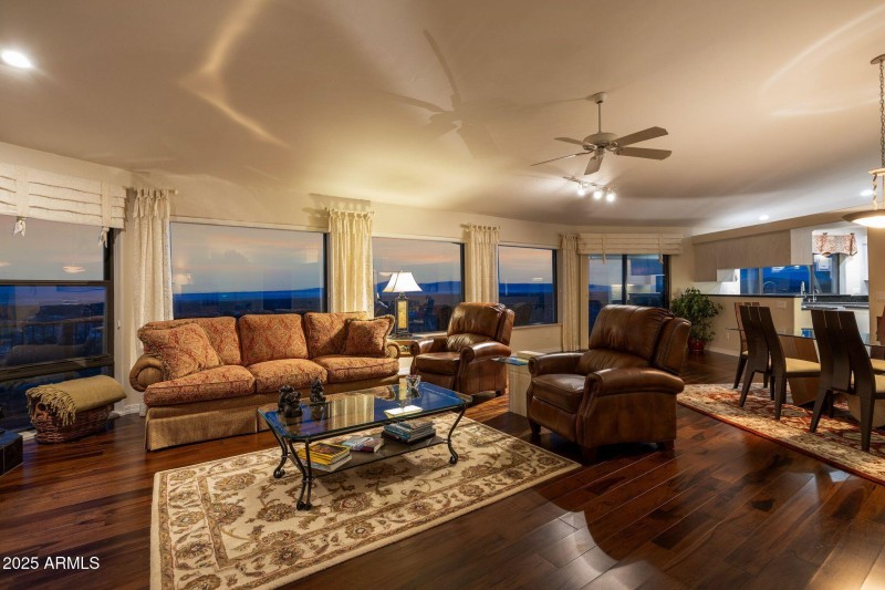 EVENING LIVING ROOM