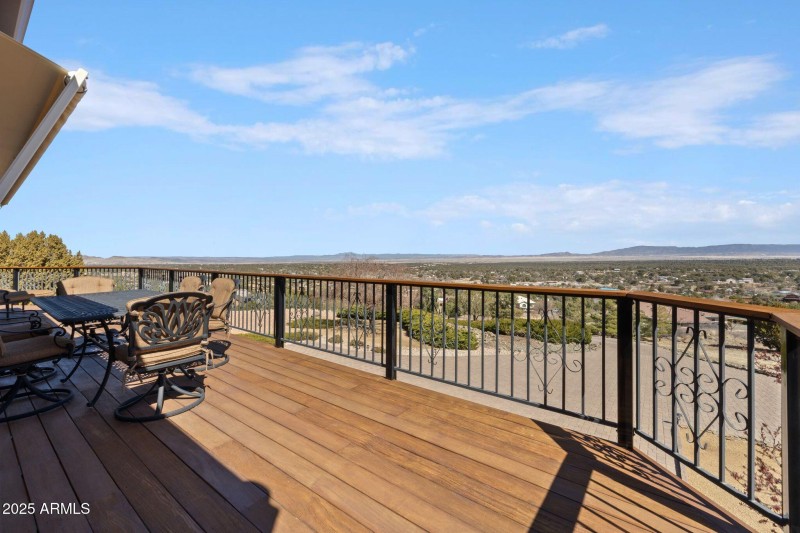 DECK VIEW