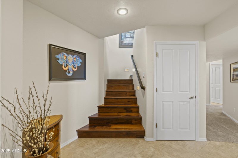 STAIRCASE TO LOWER LEVEL