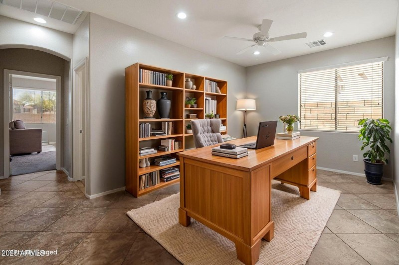 den - Home Office - Scandinavian - 0