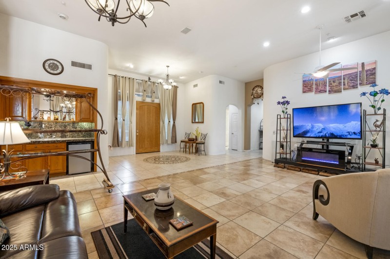 8167 E Sand Flower Dr -