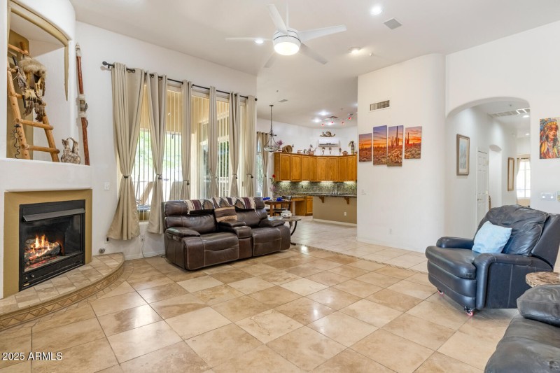 8167 E Sand Flower Dr -