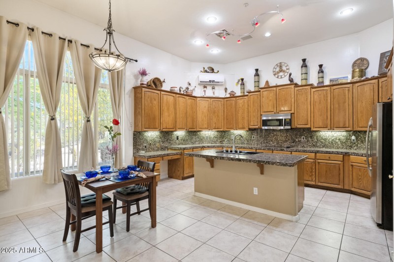 8167 E Sand Flower Dr -