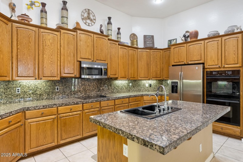 8167 E Sand Flower Dr -