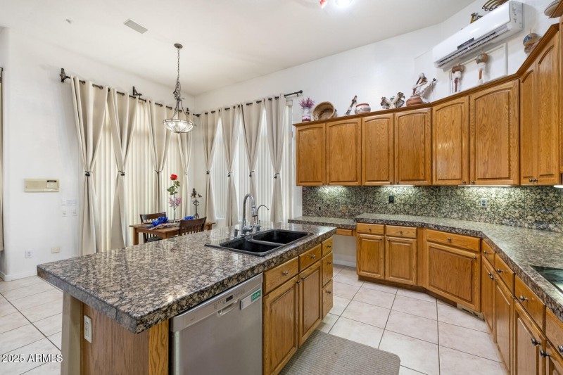 8167 E Sand Flower Dr -