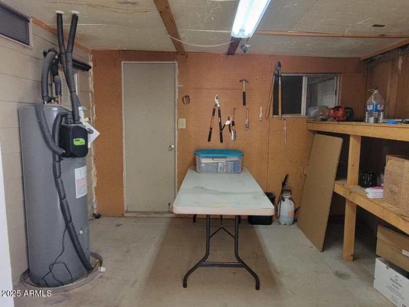 808 shed