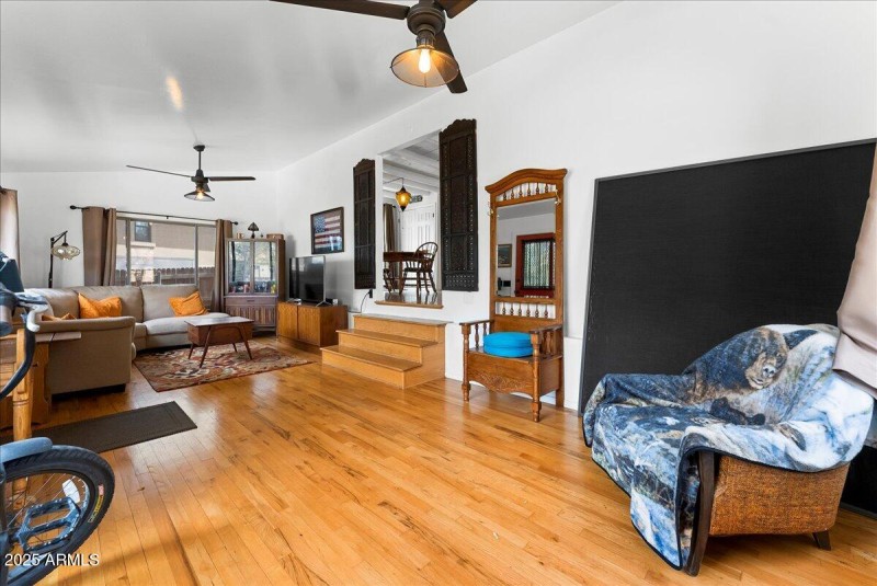 05-Living Area