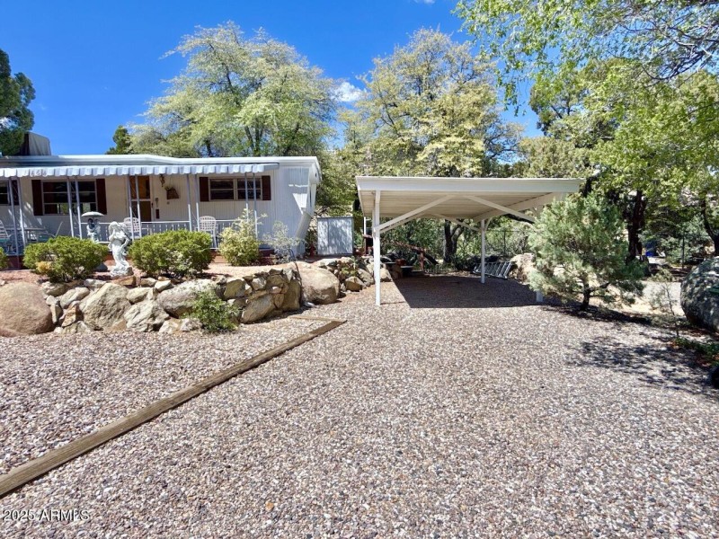 12 Carport
