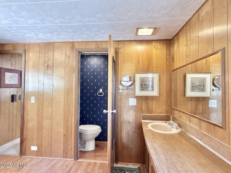 31 Primary Bedroom