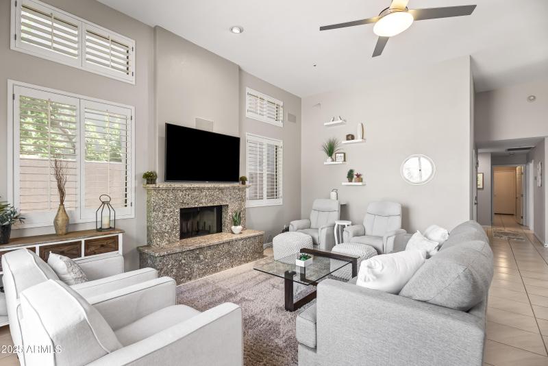 FAMILY RM + FIREPLACE DETAIL