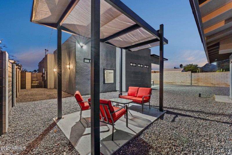 005-rear-exterior-twilight
