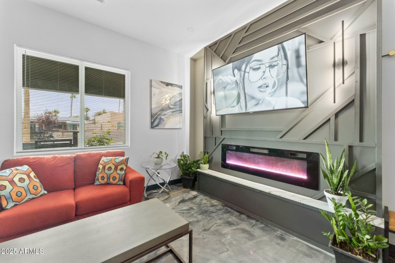 013-living-room