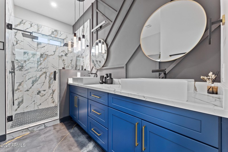 031-primary-bathroom
