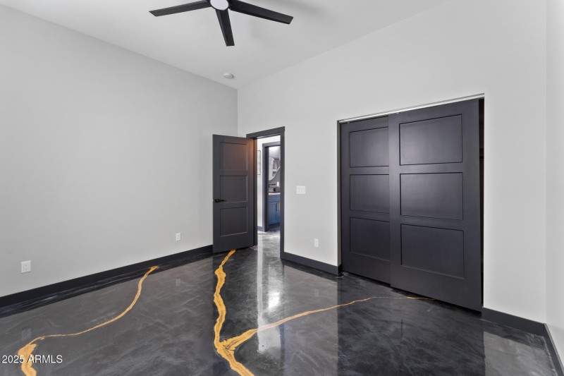 039-second-bedroom