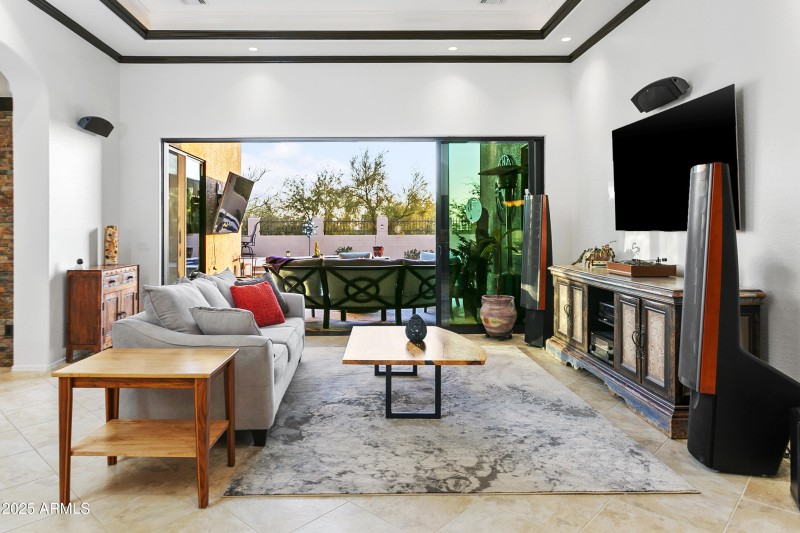 Indoor/Outdoor Living