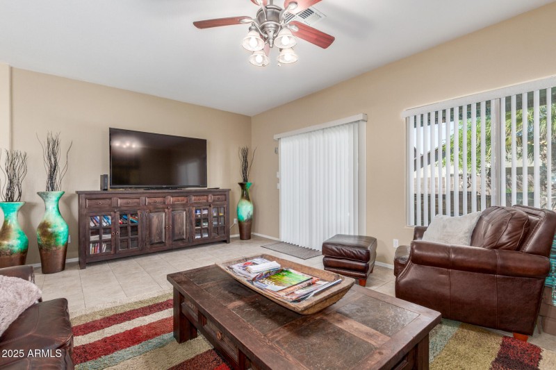 10 Family Room
