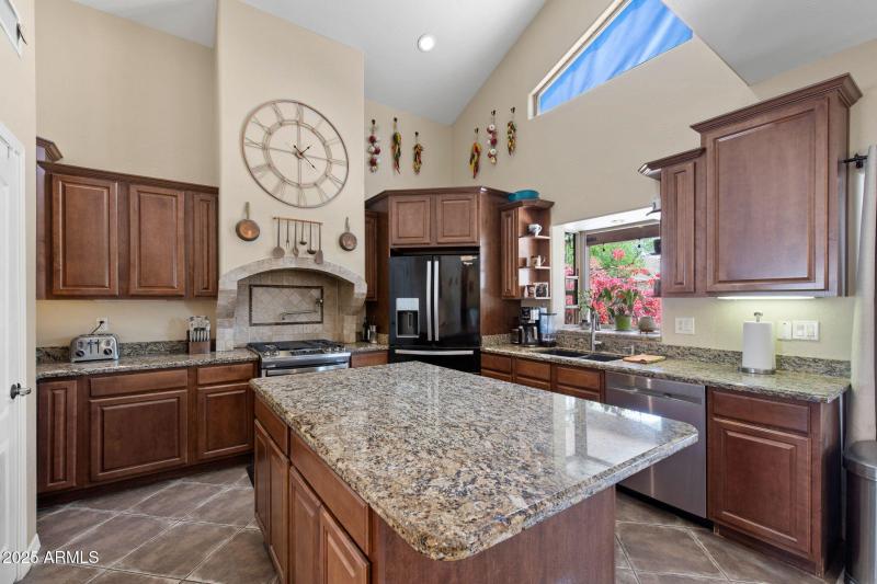 008___20271 E Appaloosa Dr