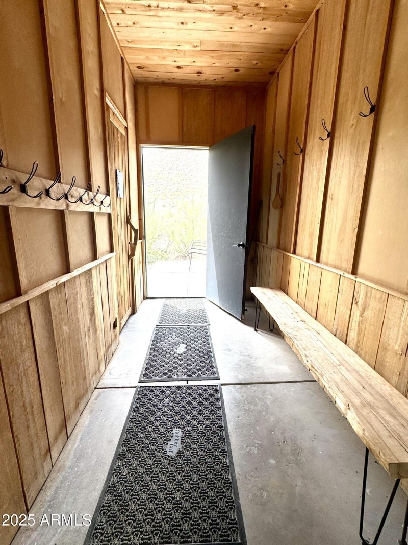 Sauna/Dressing Room