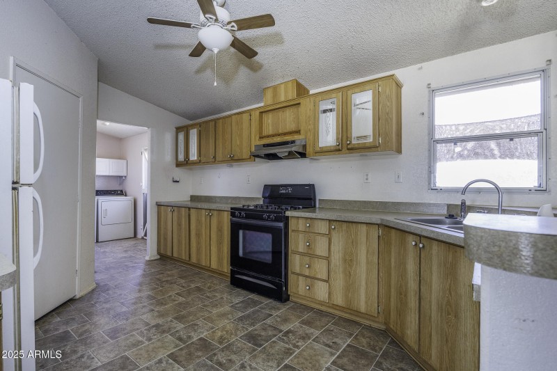 Kitchen 4