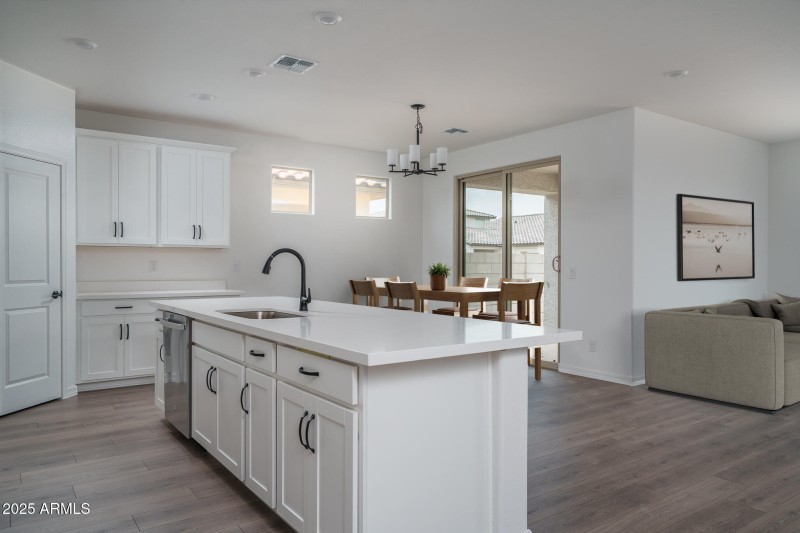 2A) OPEN FLOOR PLAN