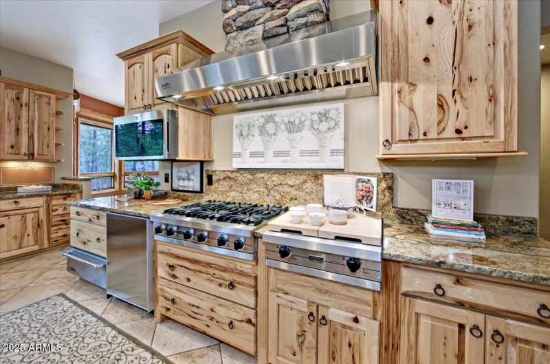 19-017_Kitchen