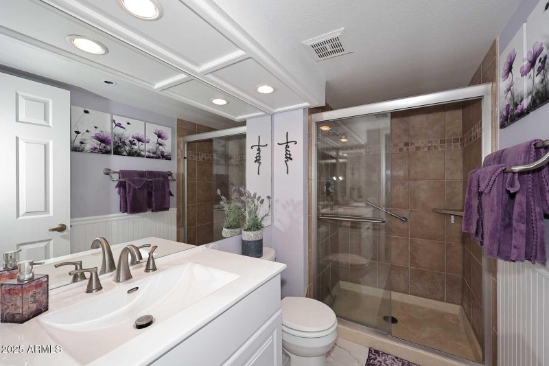 Hall-Bath