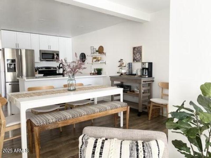 348D9A9D-F538-4F97-B93D-499B689E160D_4_5