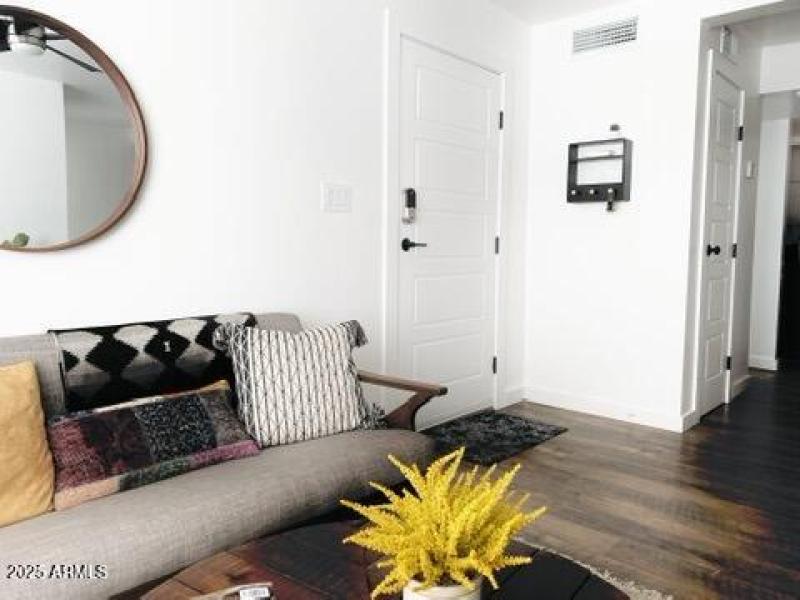 590C5038-368C-4E51-8186-ABD50516A8DB_4_5