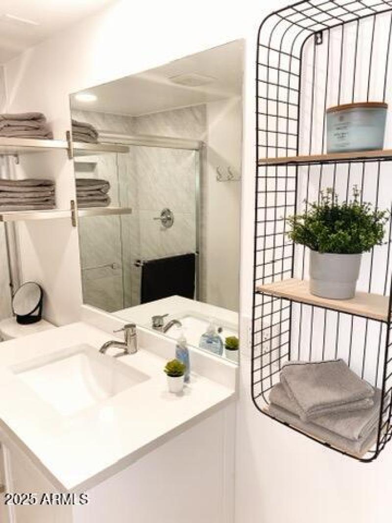 93B64F1D-5096-40AC-853B-E1FA052236F7_4_5