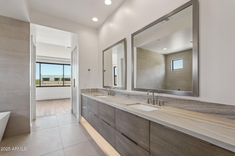 36-web-or-mls-E Buckskin Trail-1105-036