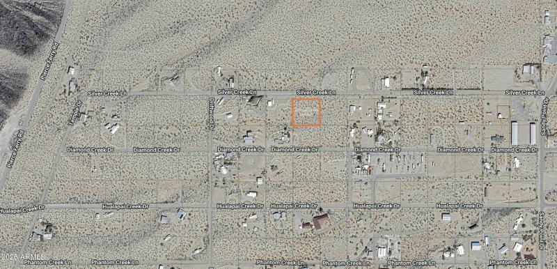 540 W Silver Creek LN