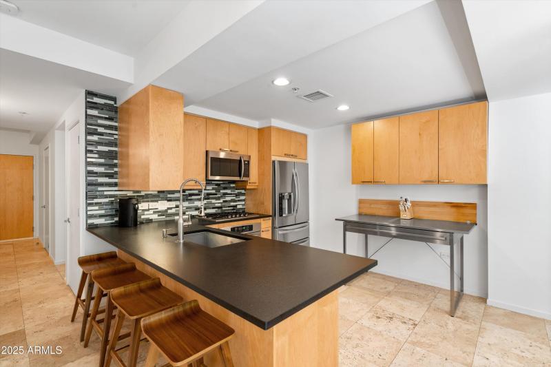 18-Kitchen