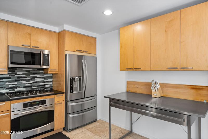 21-Kitchen