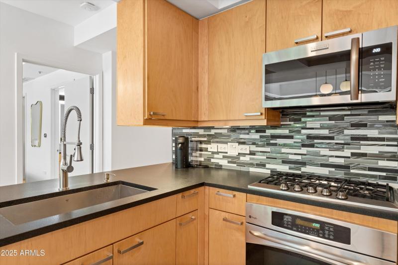23-Kitchen