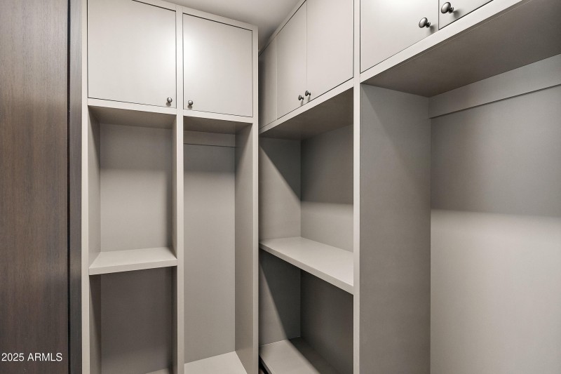 Bedroom 4 closet