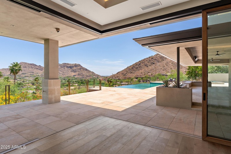 Great Room / View