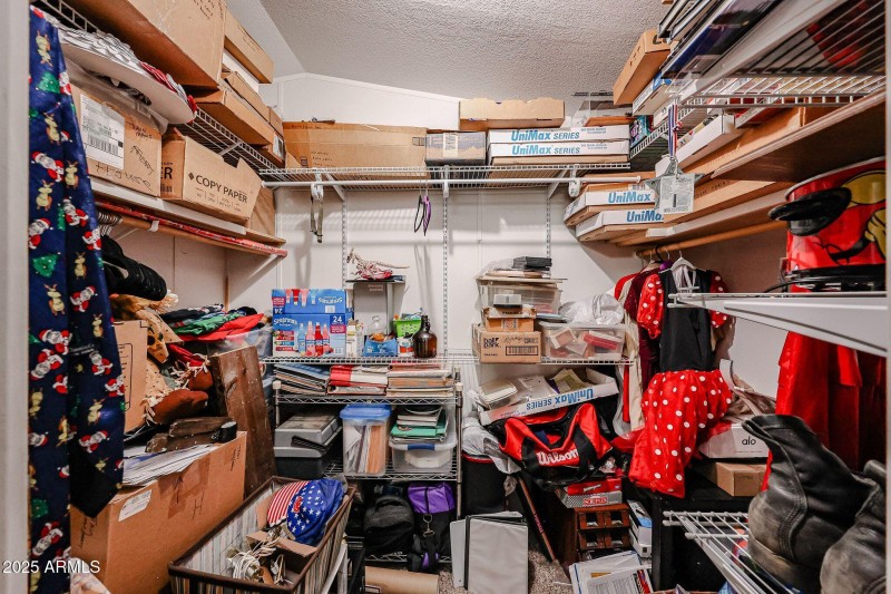 walkin closet